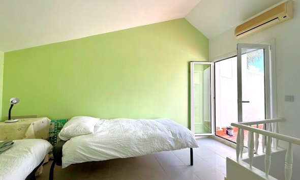 Resale - Terraced house / Townhouse - Orihuela Costa - Villamartín