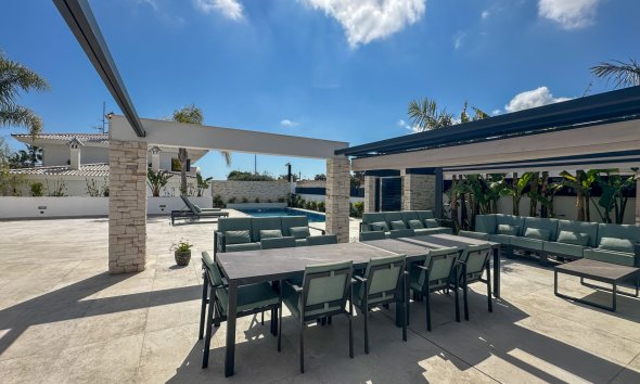 Resale - Villa - Orihuela Costa - Villamartín