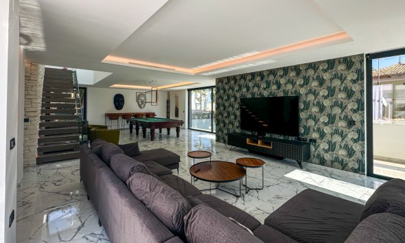 Resale - Villa - Orihuela Costa - Villamartín