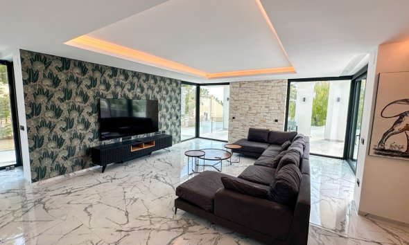 Resale - Villa - Orihuela Costa - Villamartín