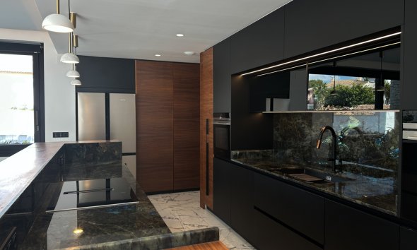 Resale - Villa - Orihuela Costa - Villamartín