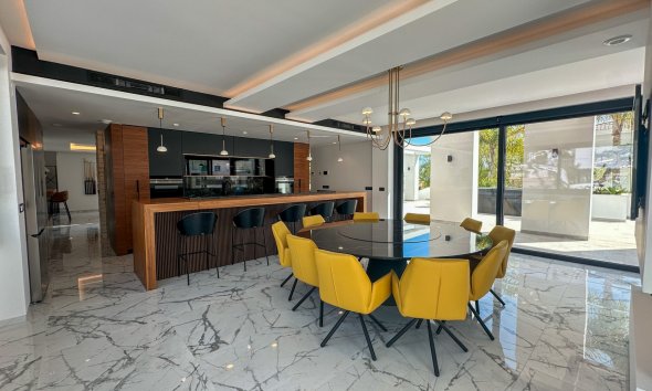Resale - Villa - Orihuela Costa - Villamartín