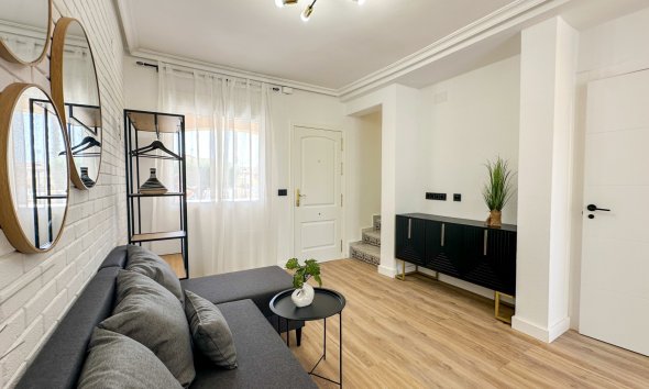 Resale - Terraced house / Townhouse - Orihuela Costa - La Regia