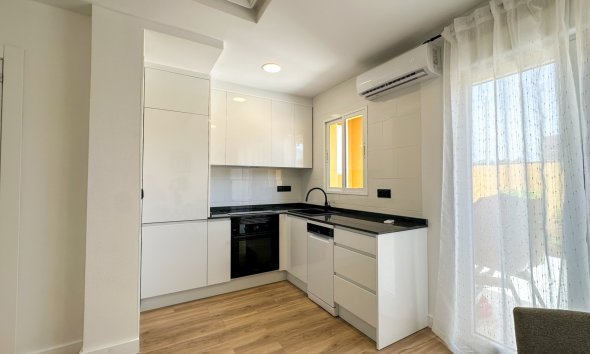 Resale - Terraced house / Townhouse - Orihuela Costa - La Regia