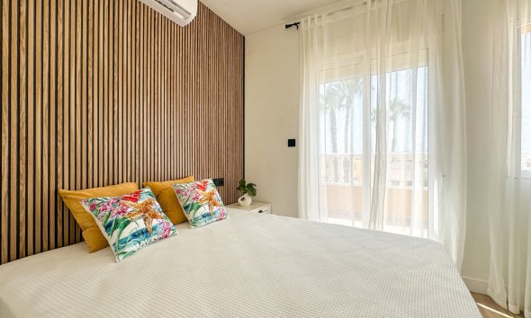 Resale - Terraced house / Townhouse - Orihuela Costa - La Regia