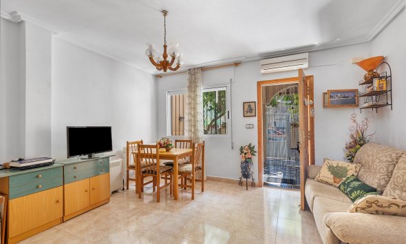 Reventa - Villa - Los Alcazares - Centro