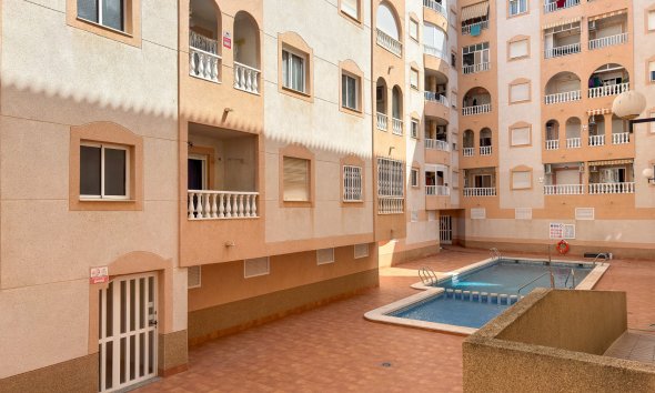 Resale - Apartment - Torrevieja - El Molino