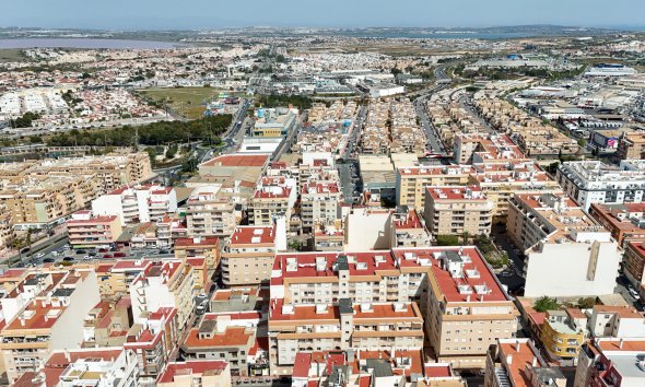 Resale - Apartment - Torrevieja - El Molino