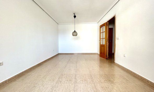 Resale - Apartment - Torrevieja