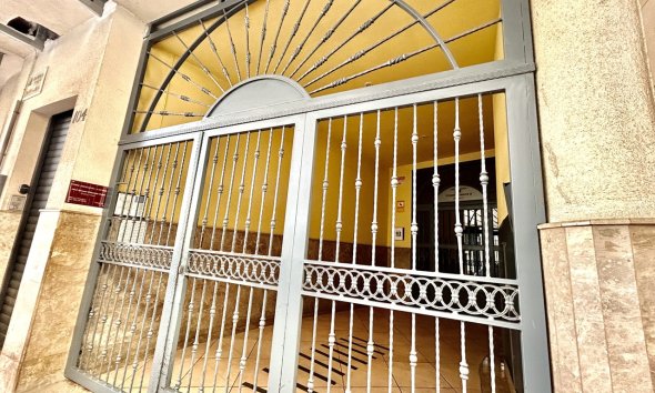 Resale - Apartment - Torrevieja