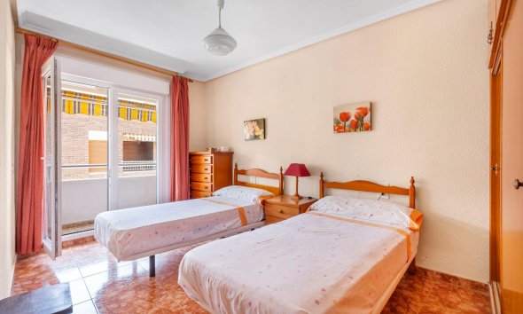 Resale - Apartment - Torrevieja - Playa del Cura