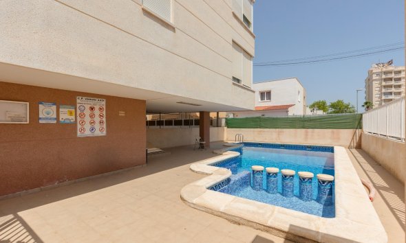 Resale - Apartment - Torrevieja - Nueva Torrevieja