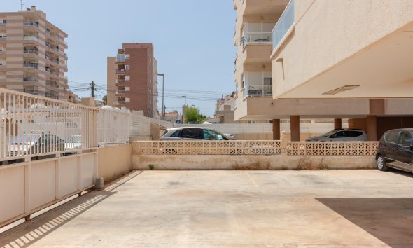 Resale - Apartment - Torrevieja - Nueva Torrevieja