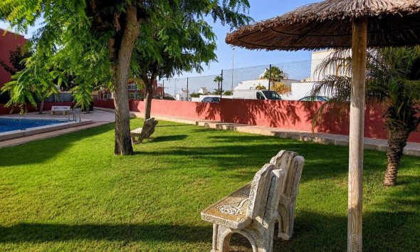 Resale - Bungalow - Orihuela Costa - Los Altos