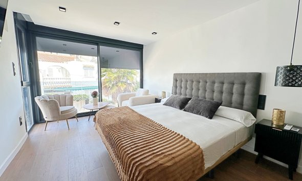 Resale - Terraced house / Townhouse - Torrevieja - Torrevieja - Aguas Nuevas