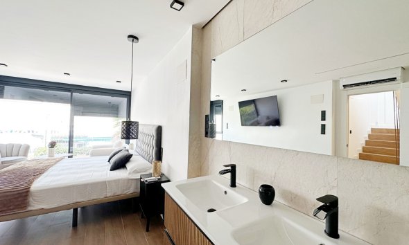 Resale - Terraced house / Townhouse - Torrevieja - Torrevieja - Aguas Nuevas