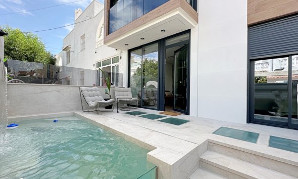 Resale - Terraced house / Townhouse - Torrevieja - Torrevieja - Aguas Nuevas