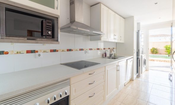Resale - Bungalow - Orihuela Costa - Punta Prima