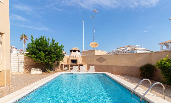 Resale - Bungalow - Orihuela Costa - Punta Prima