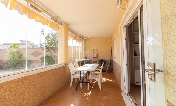 Resale - Bungalow - Orihuela Costa - Punta Prima