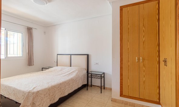 Resale - Bungalow - Orihuela Costa - Punta Prima