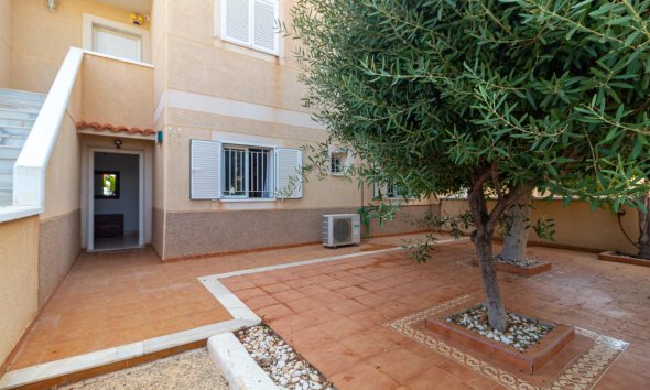 Resale - Bungalow - Orihuela Costa - Punta Prima