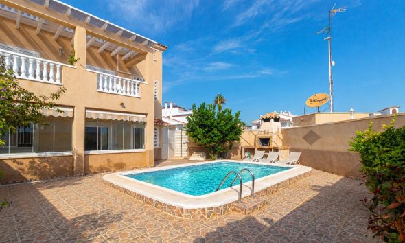 Resale - Bungalow - Orihuela Costa - Punta Prima