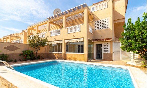 Resale - Bungalow - Orihuela Costa - Punta Prima