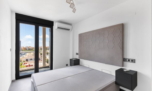 Resale - Apartment - Torrevieja - Rocio del Mar