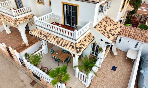 Resale - Villa - Orihuela Costa