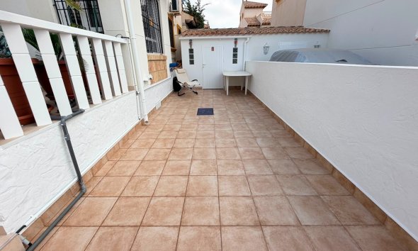 Resale - Villa - Orihuela Costa