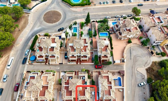 Resale - Villa - Orihuela Costa