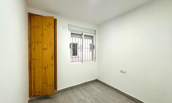 Resale - Apartament / Duplex - Torrevieja