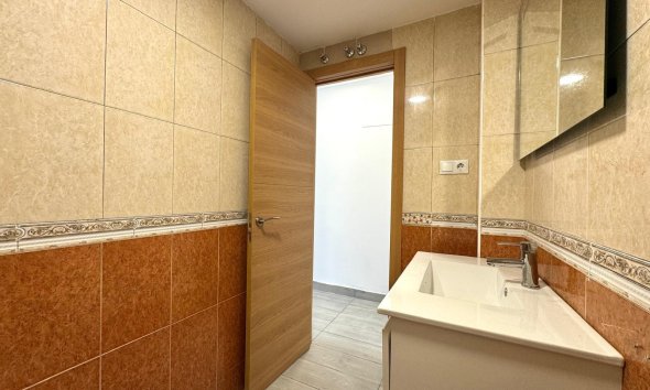 Resale - Apartament / Duplex - Torrevieja