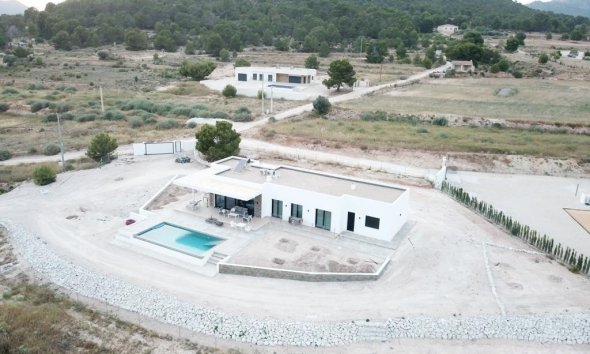 Obra nueva - Villa - Pinoso