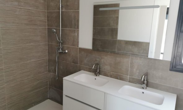 Obra nueva - Villa - Pinoso