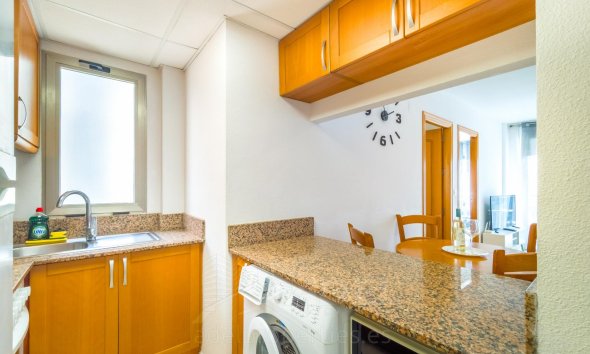 Resale - Apartment - Torrevieja - Playa de los Locos