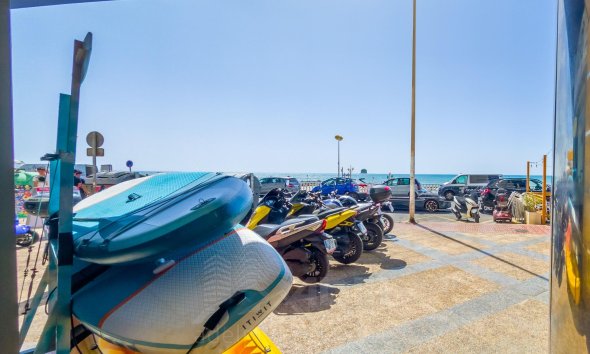 Resale - Apartment - Torrevieja - Playa de los Locos