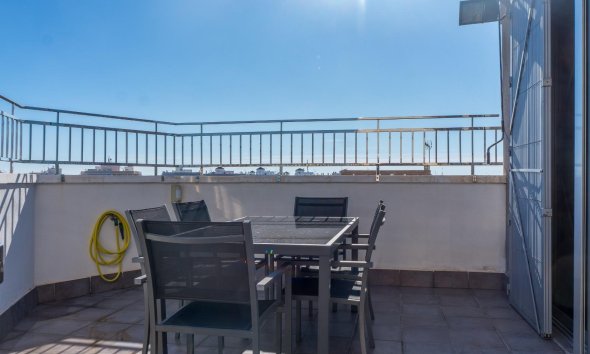 Resale - Apartment - Torrevieja - Estacion de autobuses