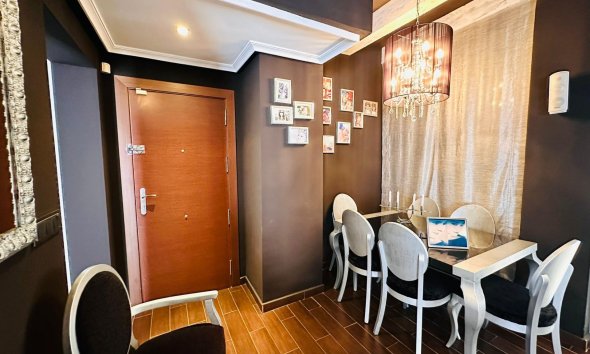 Resale - Apartment - Torrevieja - Estacion de autobuses