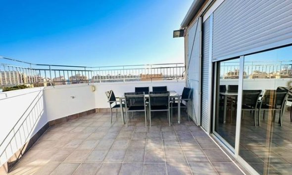 Resale - Apartment - Torrevieja - Estacion de autobuses
