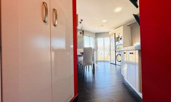 Resale - Apartment - Torrevieja - Estacion de autobuses
