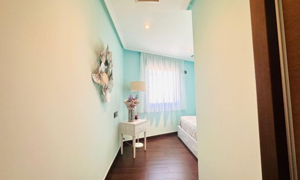 Resale - Apartment - Torrevieja - Estacion de autobuses