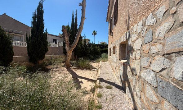 Resale - Villa - Torrevieja - Los Balcones