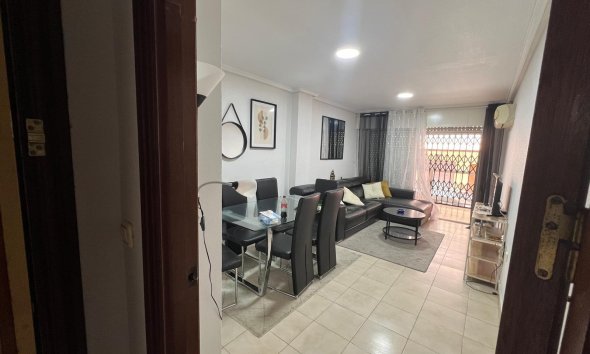 Resale - Apartment - Torrevieja - Playa del Cura