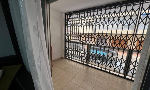 Resale - Apartment - Torrevieja - Playa del Cura