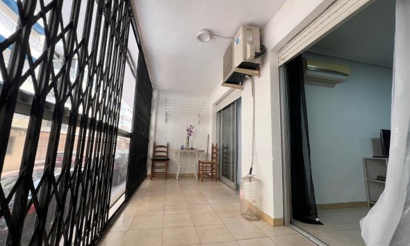 Resale - Apartment - Torrevieja - Playa del Cura