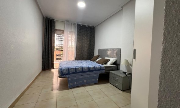Resale - Apartment - Torrevieja - Playa del Cura