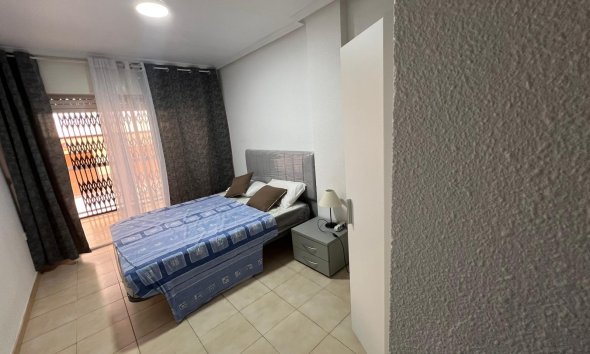 Resale - Apartment - Torrevieja - Playa del Cura