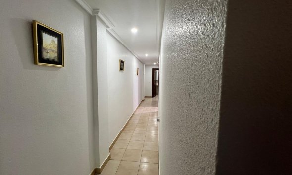 Resale - Apartment - Torrevieja - Playa del Cura
